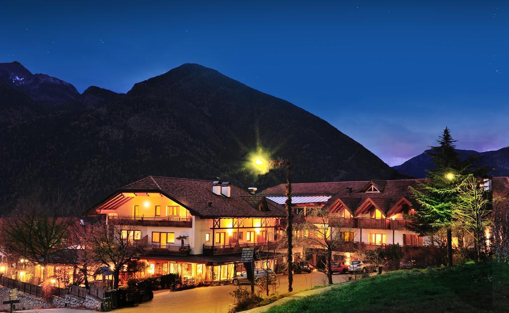 Hotel Hochrain Rasa エクステリア 写真